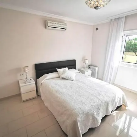 Samarina En La Prestigiosa Zona De La Caleta Golf 别墅 阿德耶